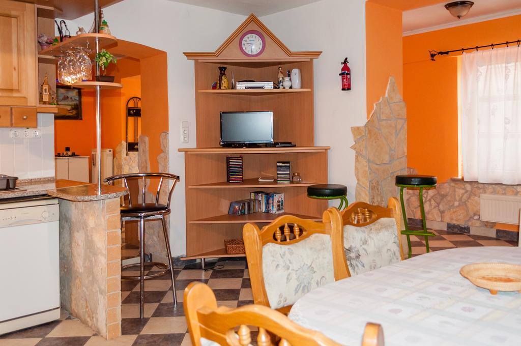 Babahaz Villa Bodajk Ngoại thất bức ảnh