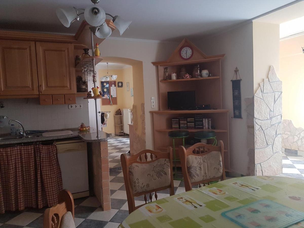 Babahaz Villa Bodajk Ngoại thất bức ảnh